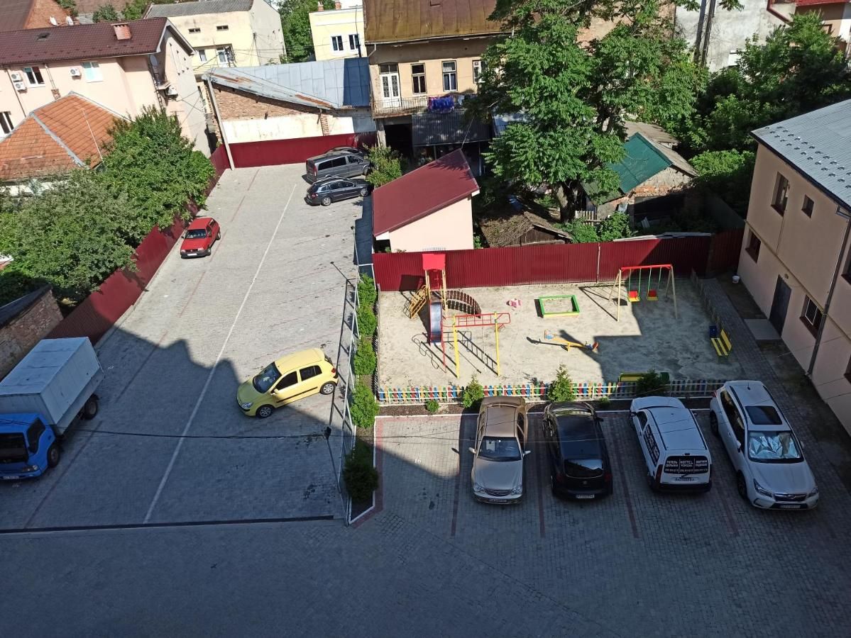 Апартаменты Elite Lux Apartment with balcony Мукачево-18